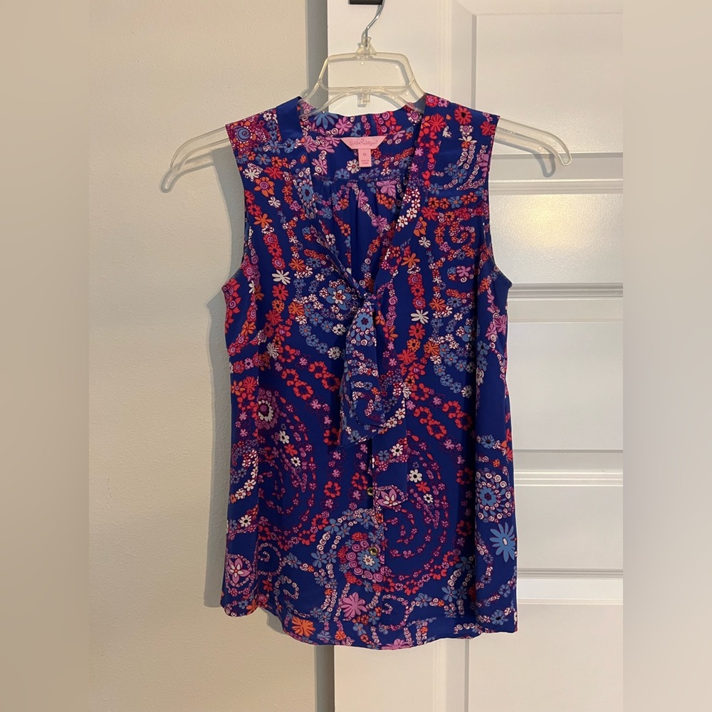 Lilly Pulitzer Vibrant Floral Sleeveless Blouse - Blue and Pink women’s size XS